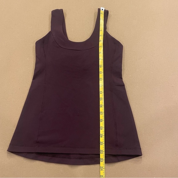 Women’s lululemon Tank Size 6 - Picture 9 of 9